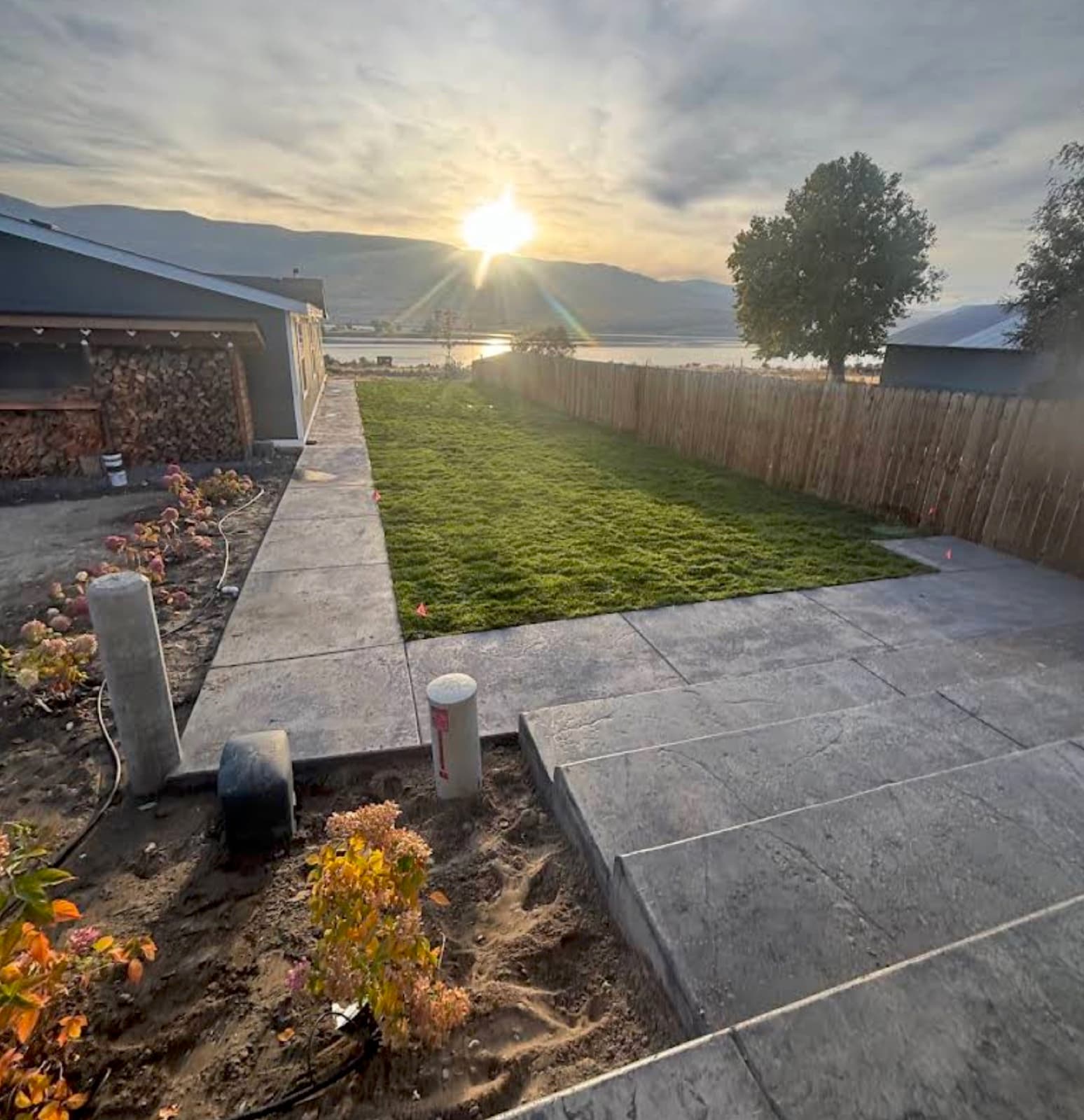 Custom deck with pergola